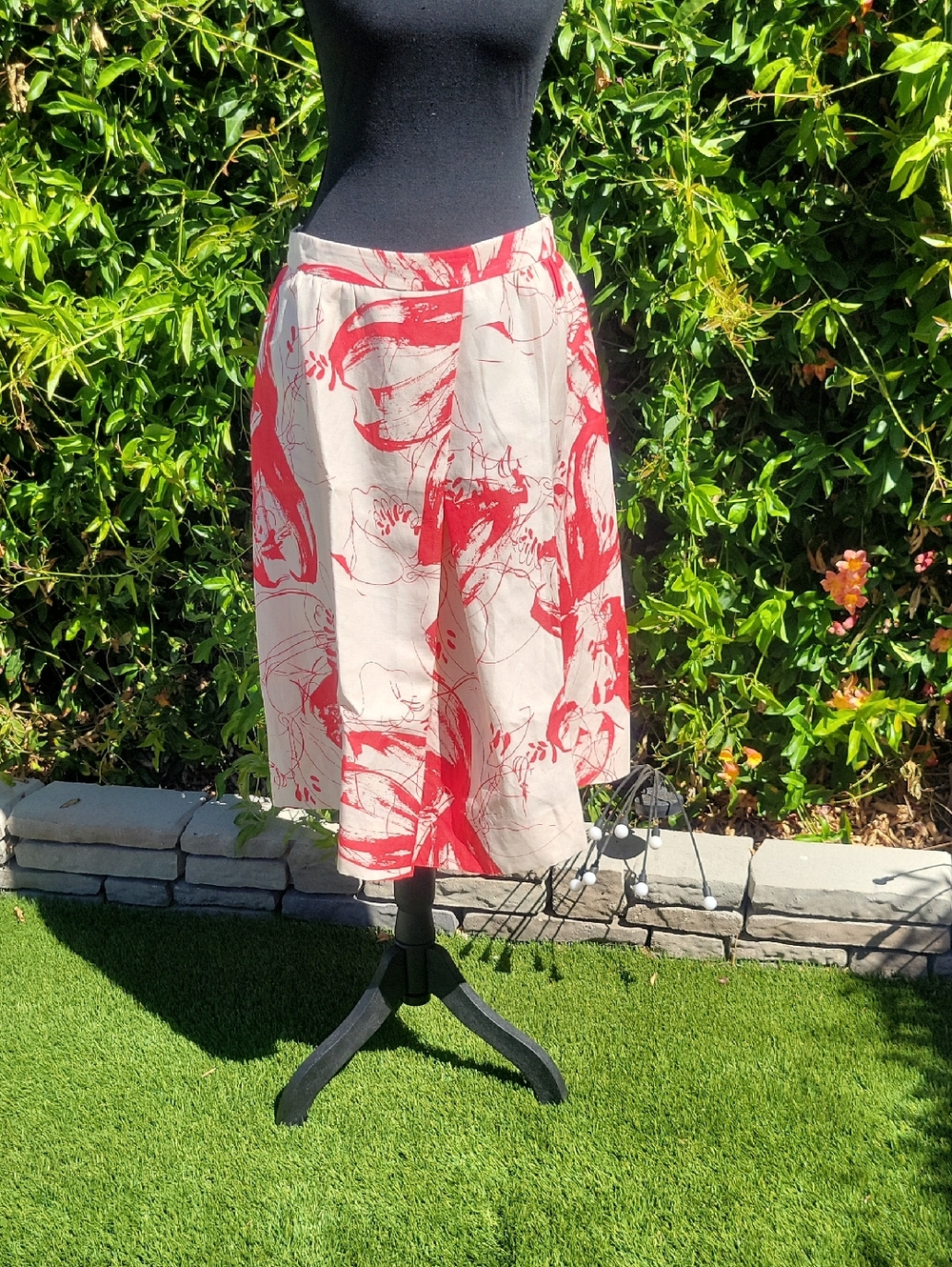 Red and Cream A-Line Floral Abstract Silk/linen Blend Skirt 8